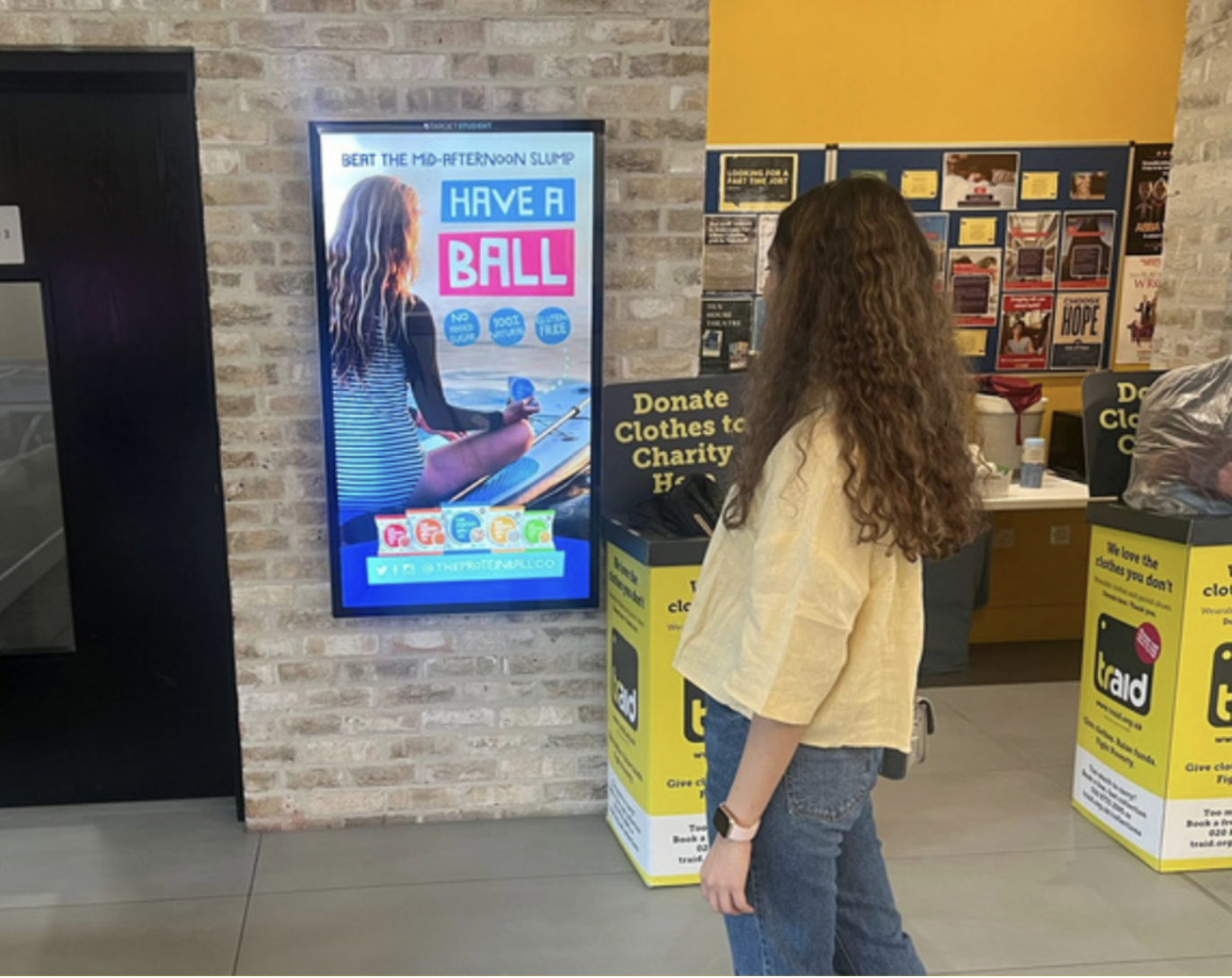 Student DOOH campaign